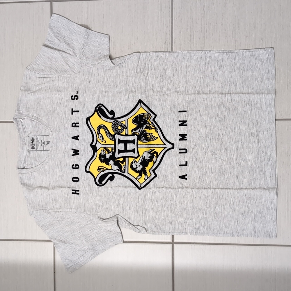 FWP Or 3/$25 NWOT Harry Potter Graphic T Shirt